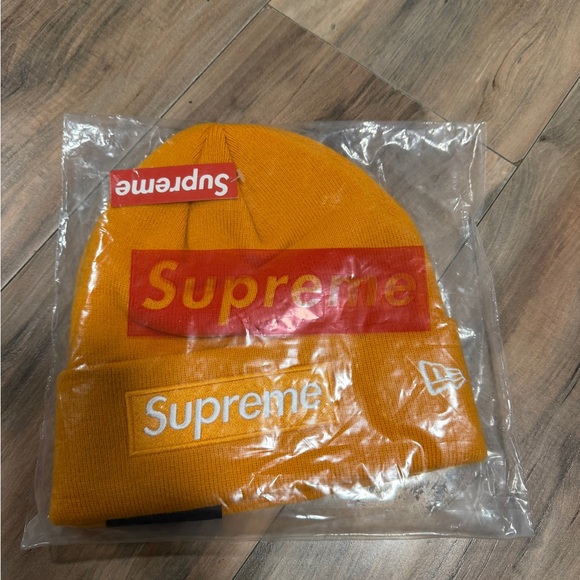 Supreme Vibrant Orange Knit Hat - Picture 2 of 5
